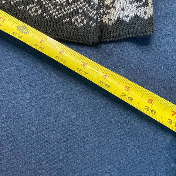 RECYCLED sweaters make this FUN & FLATTERING skirt! ♻️ see pic for all the deets - Picture 7 of 13